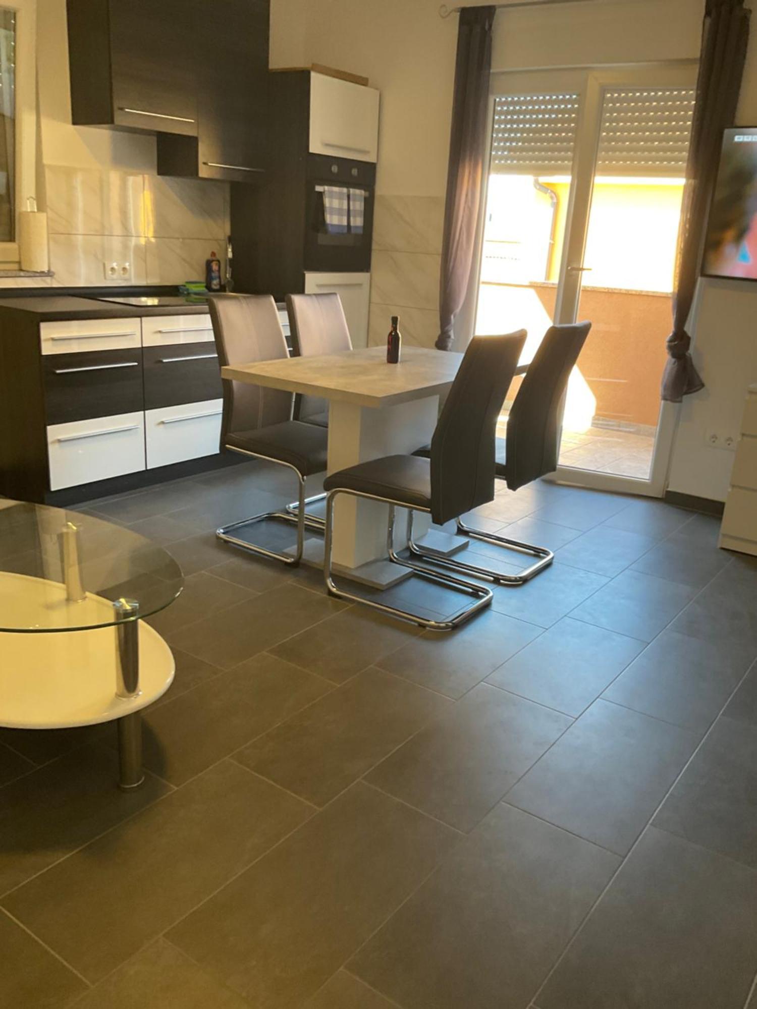 ורסי Apartment Matic מראה חיצוני תמונה